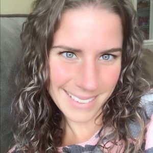 Meet your Posher, Marissa